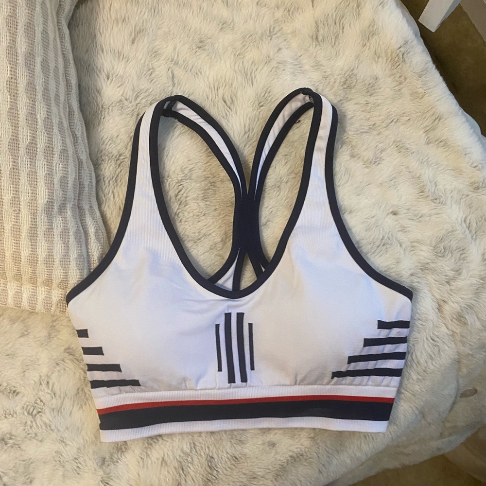 NWOT M Champion Sports Bra